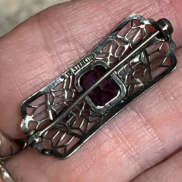 Art Deco Sterling Silver And Purple Glass?Stone?Ornate Design Small Dainty Pin - Picture 6 of 15